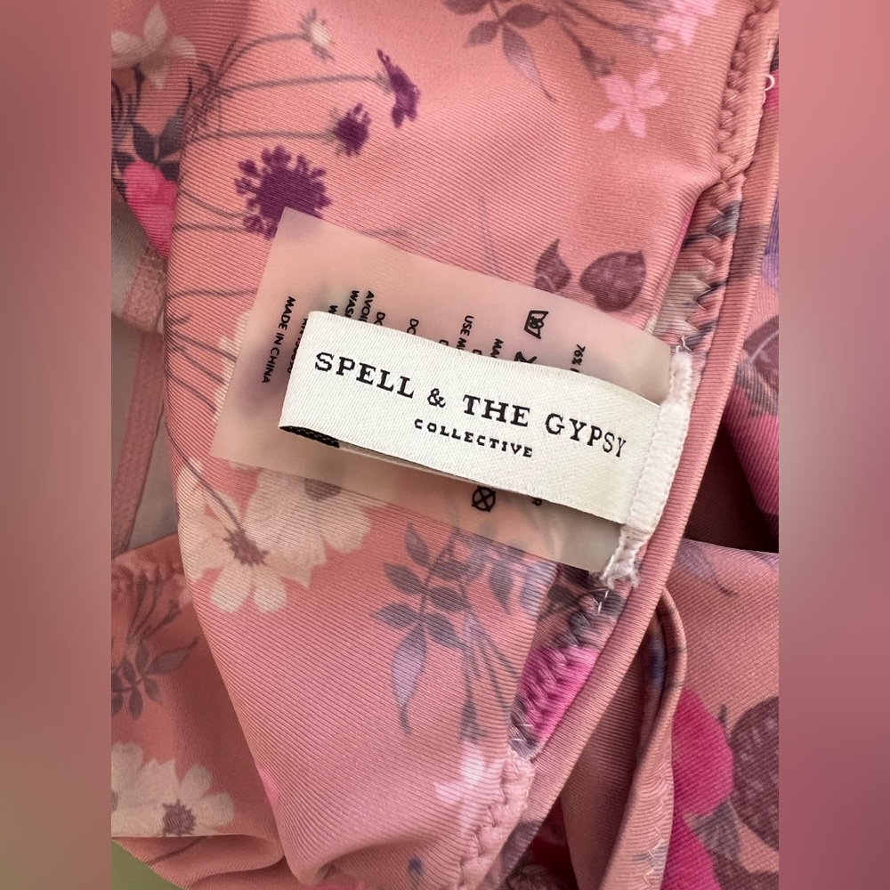 Spell & The Gypsy Collective Wild Bloom Pink 7/8 Legginngs Size Large NWOT - Picture 6 of 7
